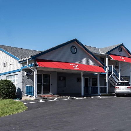 Econo Lodge Rutland City Near Hwy 7 Eksteriør billede