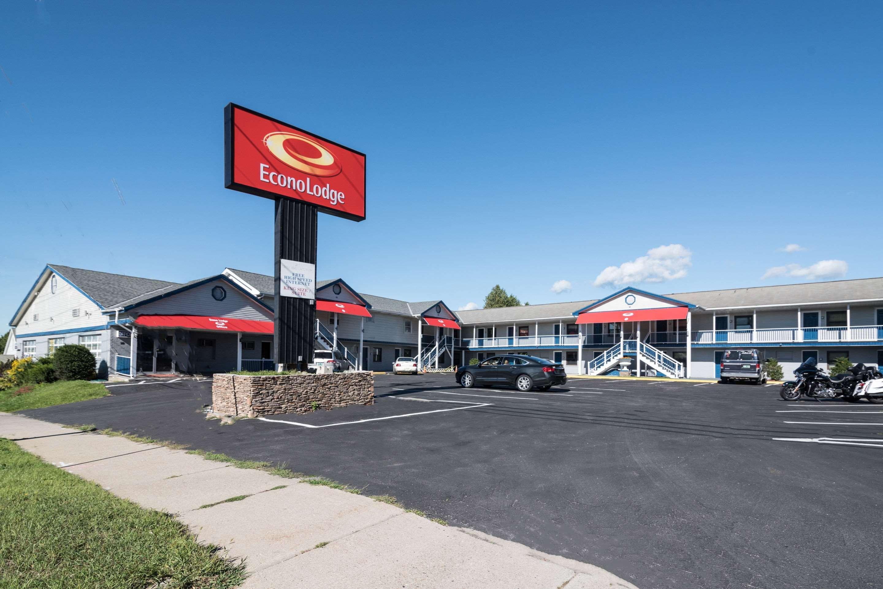 Econo Lodge Rutland City Near Hwy 7 Eksteriør billede